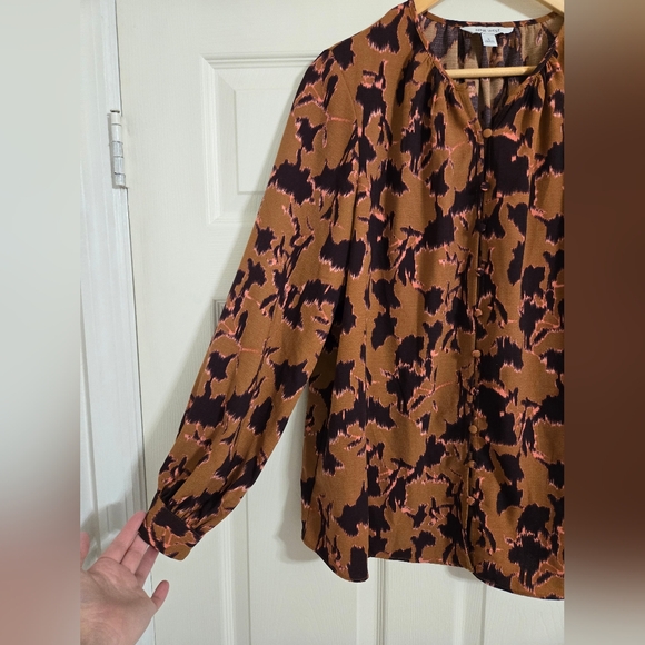 Nine West Brown Abstract Blouse size large - Picture 4 of 7
